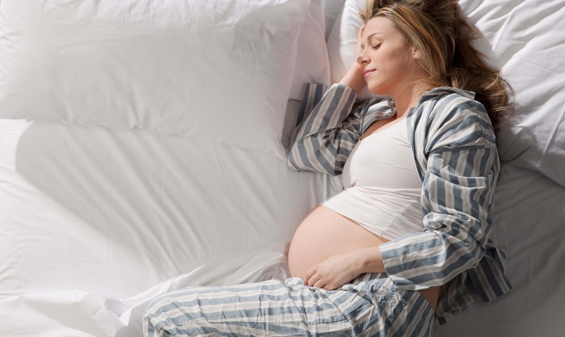 Спящую маму беременную. Сон беременной. Сон беременной женщины.