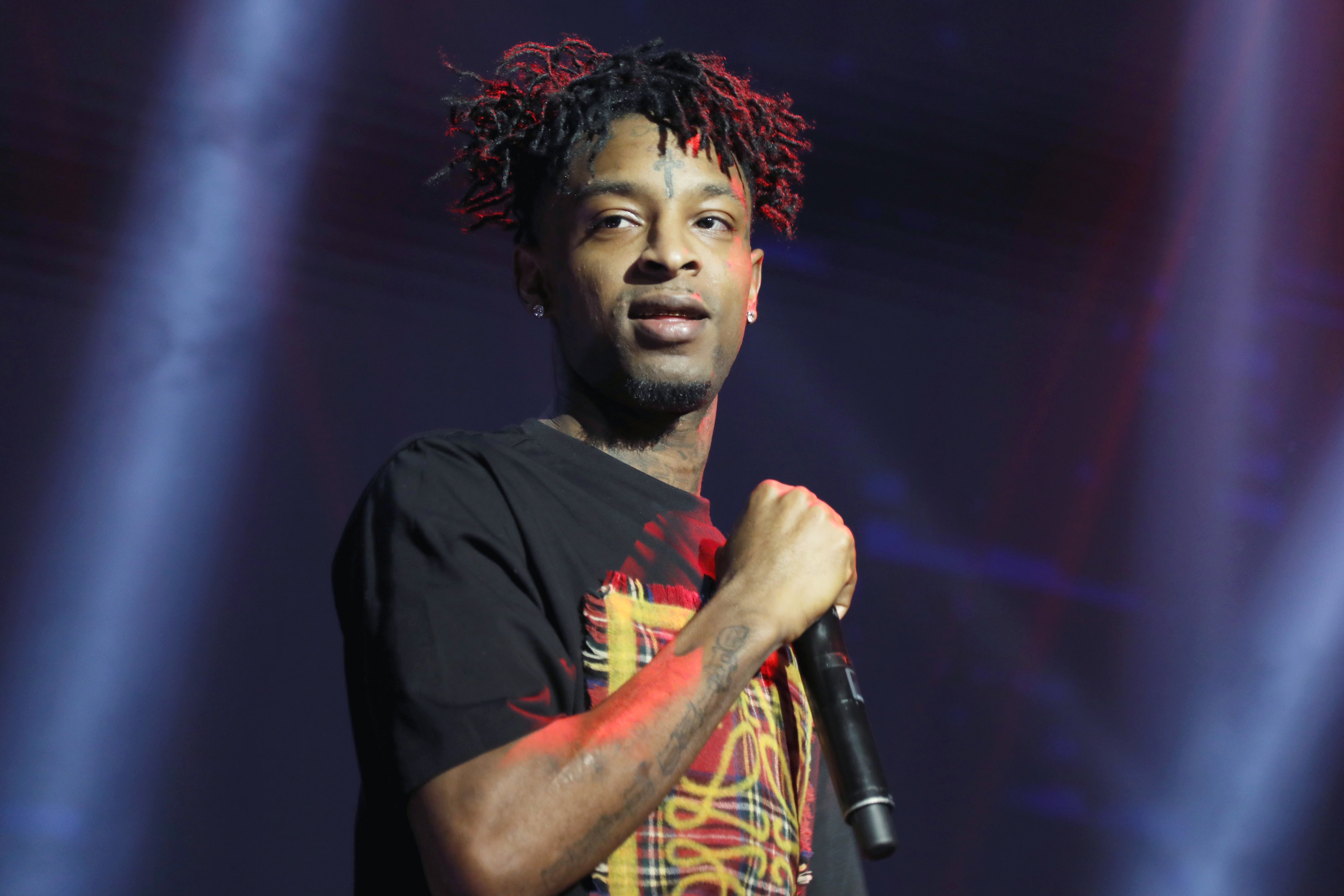 Rapperen 21 Savage er angiveligt slet ikke amerikaner: Nu er han blevet anholdt for at opholde sig i landet ulovligt