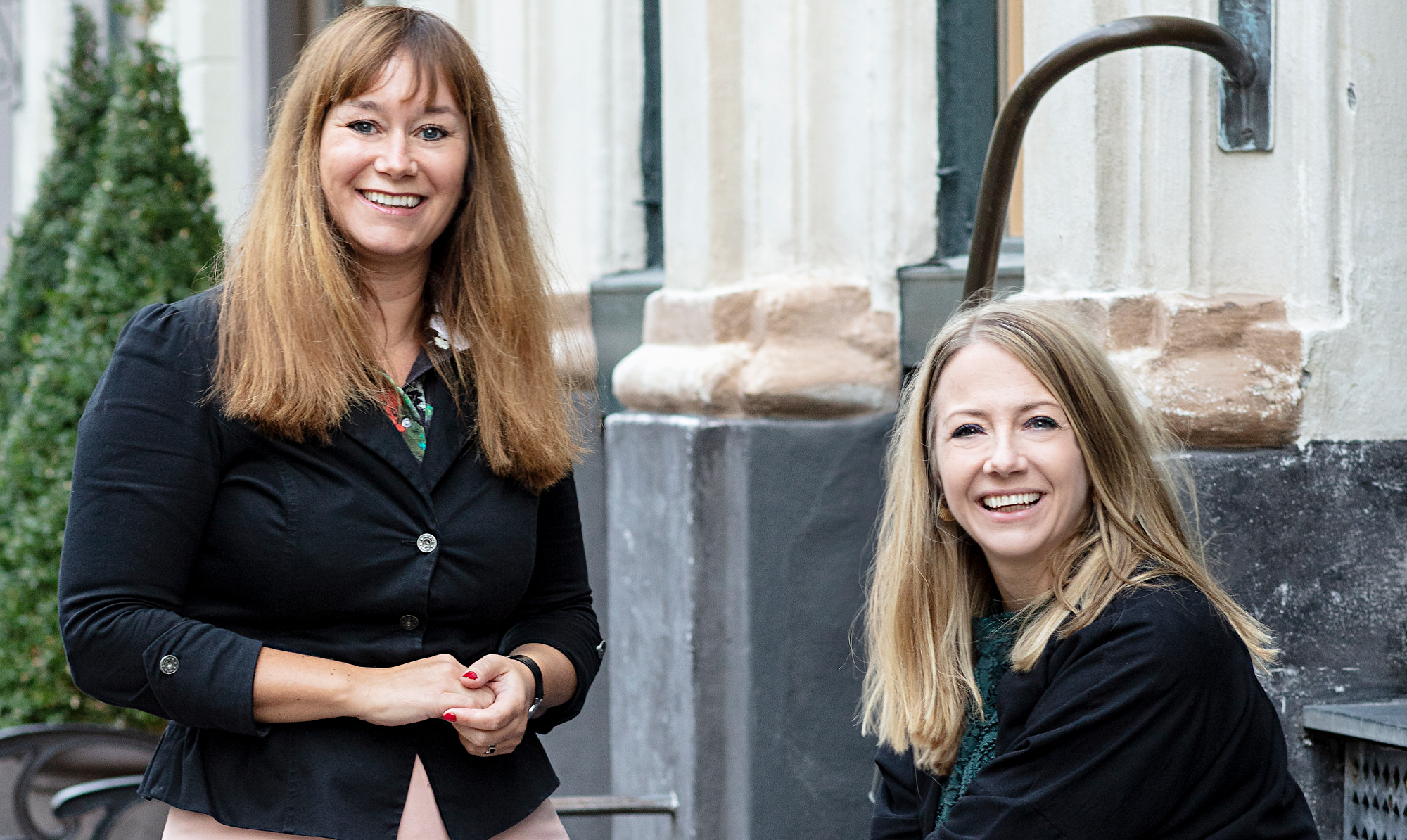 Heidi Jønch-Clausen og Christina Pontoppidan om at spille hinanden gode på jobbet. Heidi Jønch-Clausen og Christina Pontoppidan