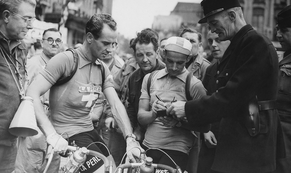’Denciks dagbog’: Læs alle 21 Tour de France-kapitler samlet her