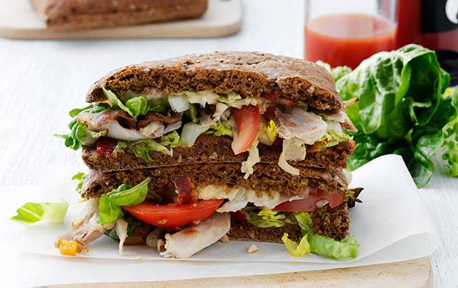 Grillet rugbrødssandwich