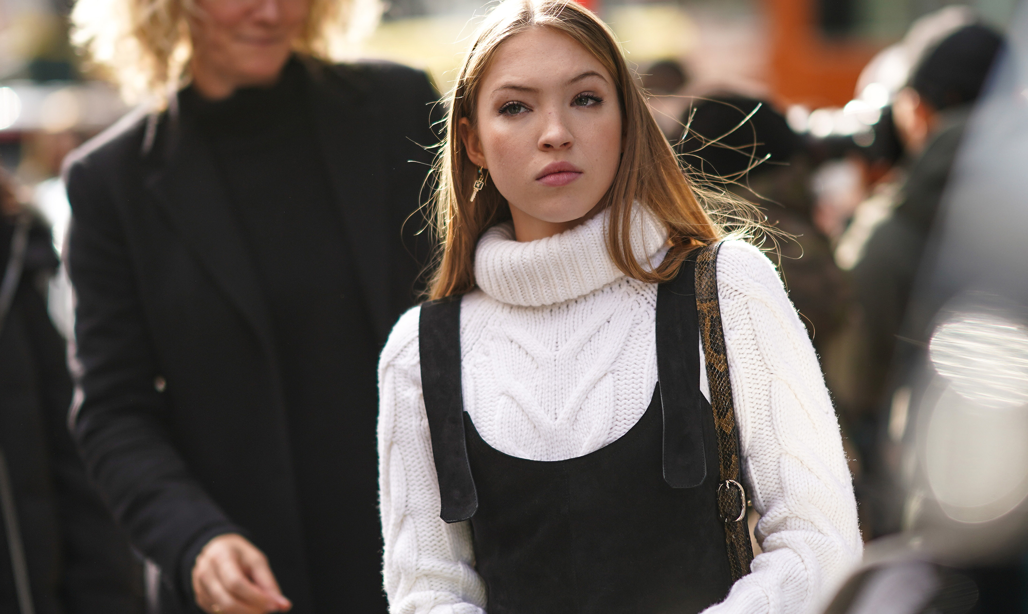 Lila Moss, datter af topmodellen Kate Moss, ved, at overalls er the shit. lila moss