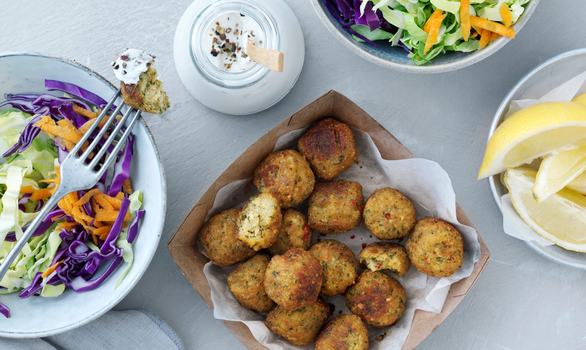 Sund og lækker aftensmad! Falafel med kålsalat