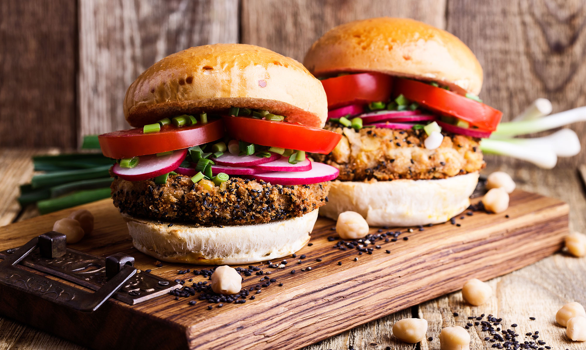 Denne artikel er sponsoreret af: Falafel Factory, Glou Glou, Mahalle, Pico Pizza, simple RAW & Two Monkeys. Store vegetariske smagsoplevelser