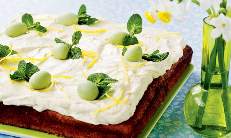 Den fine citronkage egner sig godt til påske - eller andre festlige lejligheder. Citronkage med mascarpone