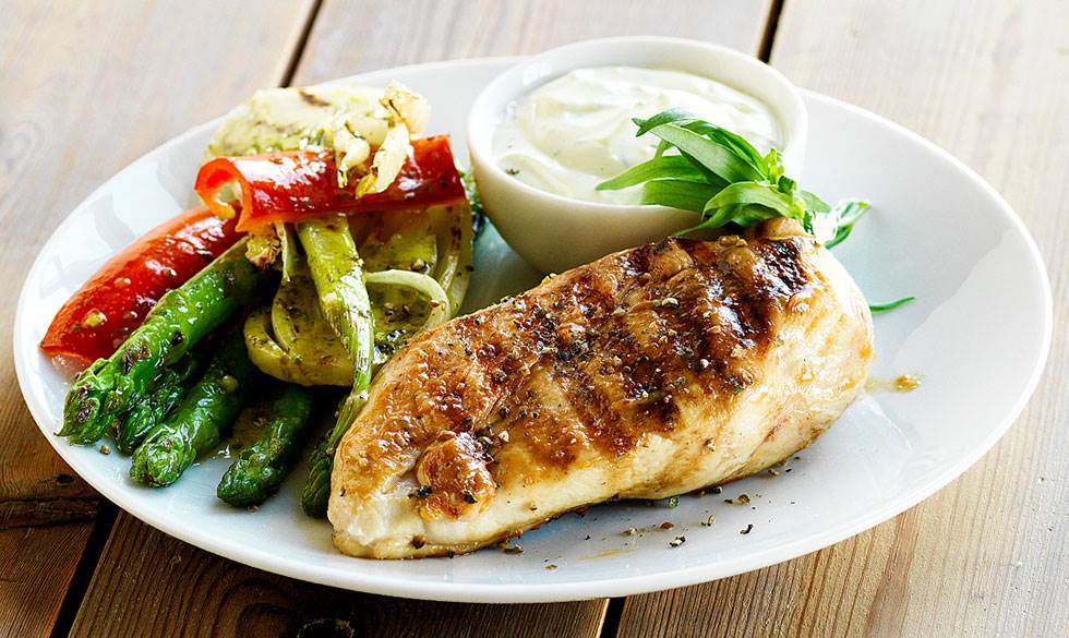Grillet kylling med kold béarnaisesauce dip Grillet kylling med kold béarnaisesauce dip