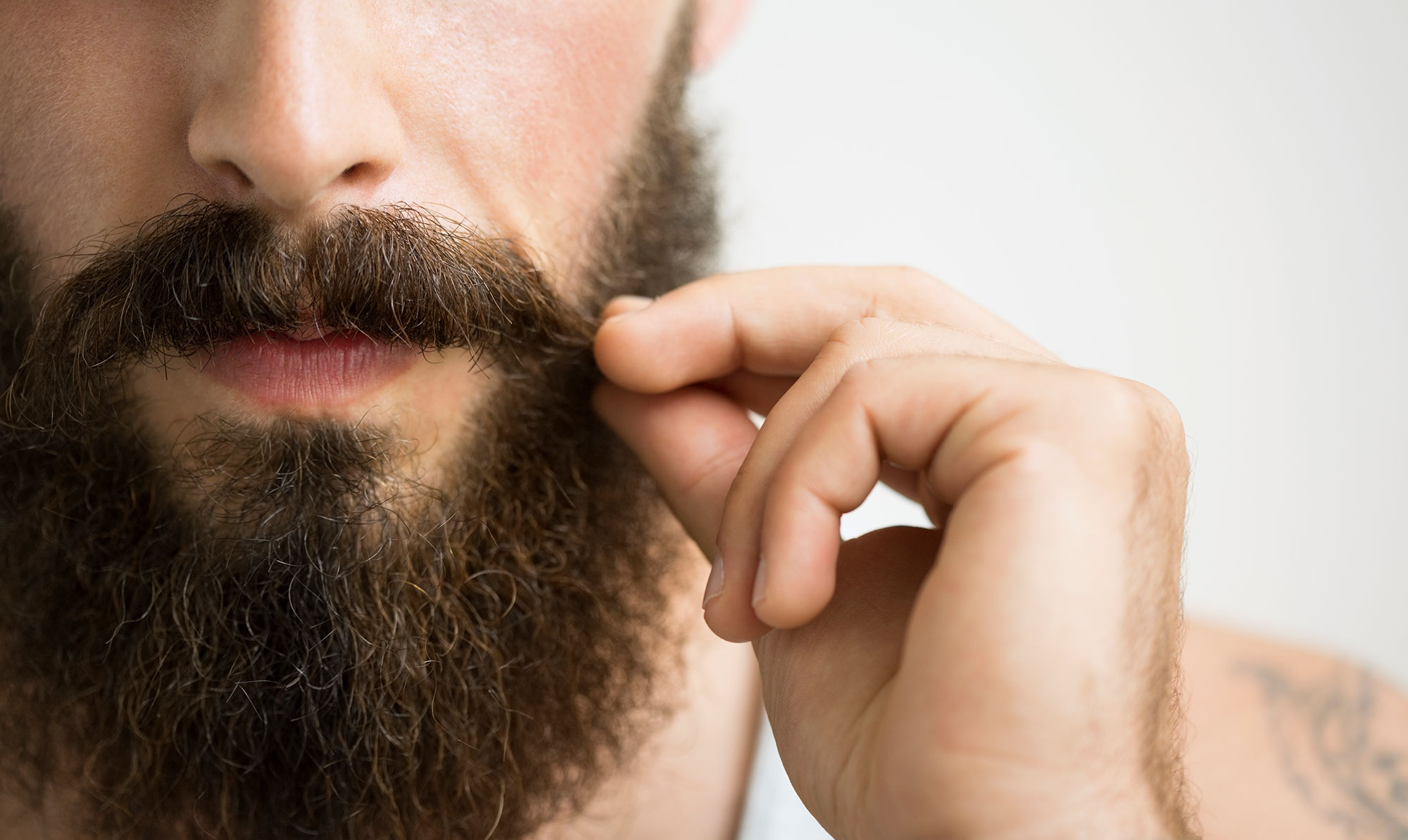 Denne artikel er sponsoreret af: Australian Bodycare, Beardpilot, Bondtofte, Hartoke Trading, Luxplus & Nhordic. Derfor skal du pleje skægget, mand!