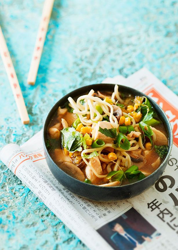 nudelsuppe-med-kylling-opskrift.jpg
