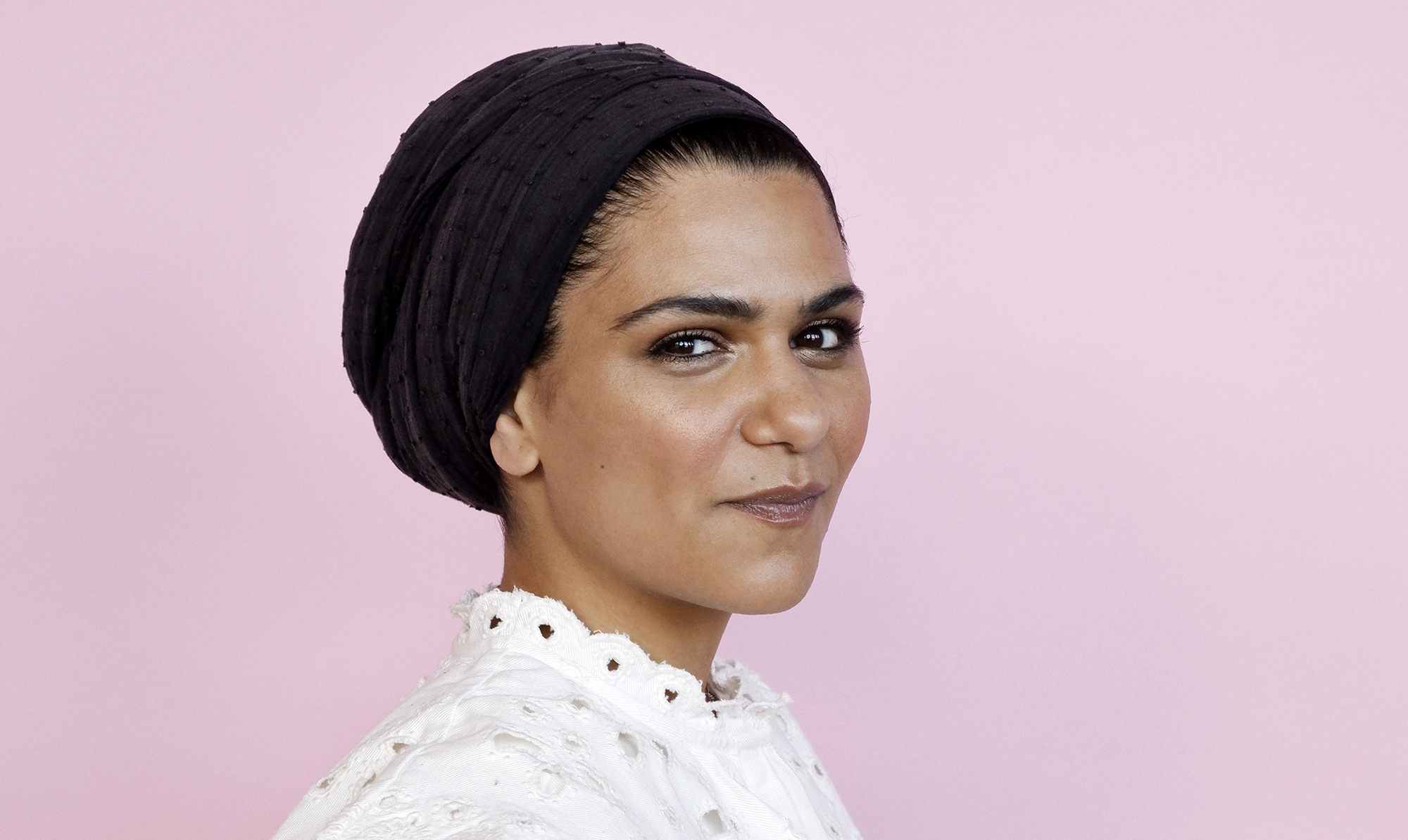 Natasha Al-Hariri sætter en ære i at være et spejl og en rollemodel for unge med en flerkulturel baggrund. jurist og debattør Natasha Al-Hariri