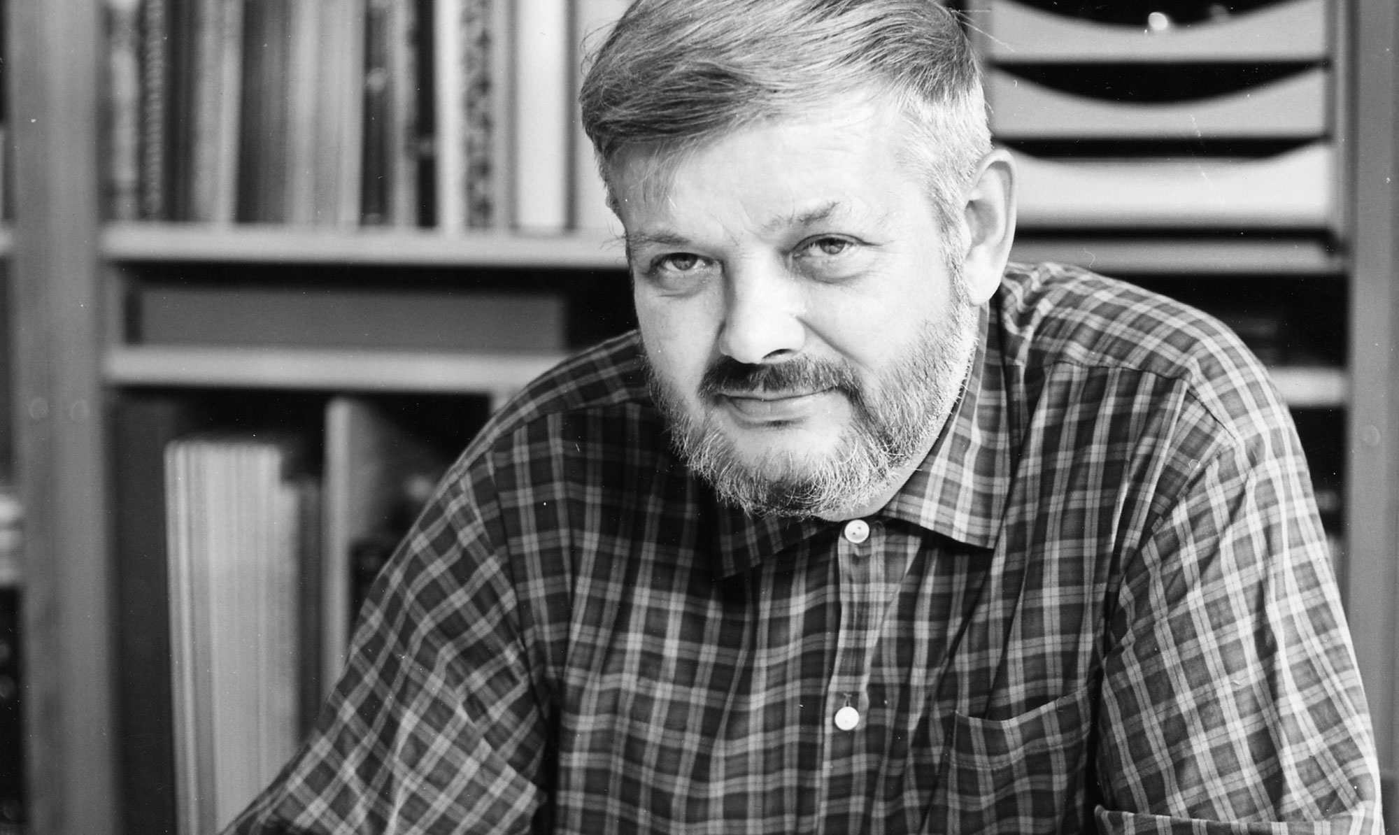 Hør om den verdenskendte møbeldesigner Børge Mogensen (1914-1972) i ny podcast. Børge Mogensen