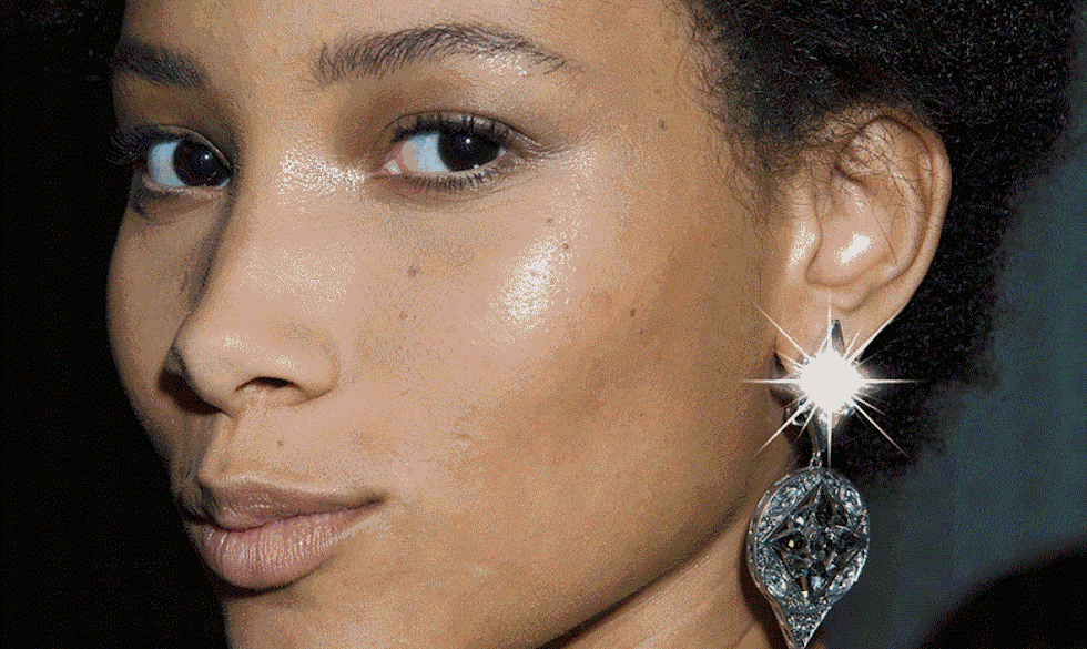 Strobing makeup