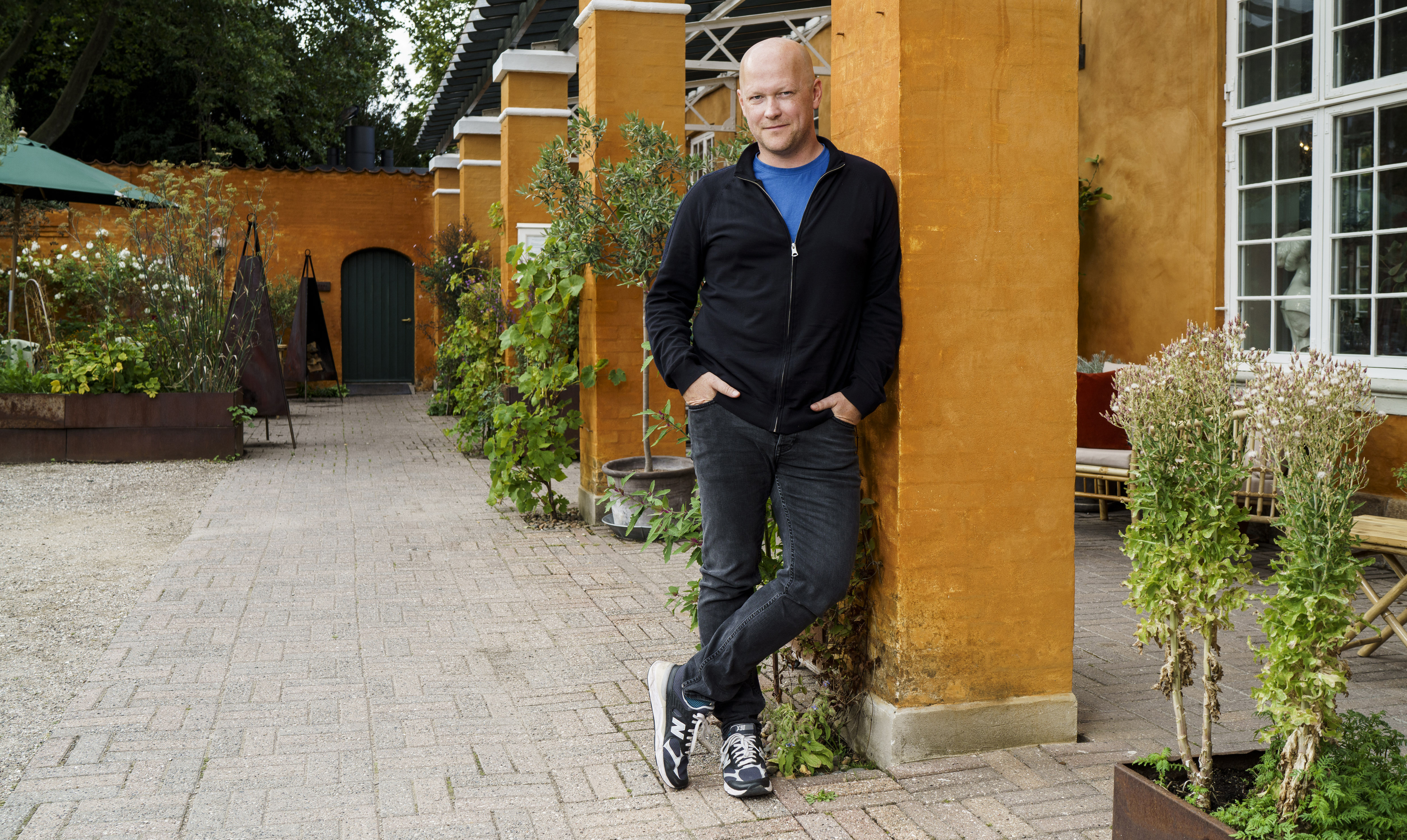 Jakob Mielcke deler sin opskrift på stenbiderrogn med ørredrognmousse-hasselnøddemælk og røget pighvarrogn-mousse med røget fløde