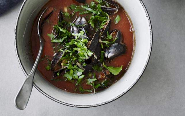 Tomat- og muslingesuppe Tomat- og muslingesuppe