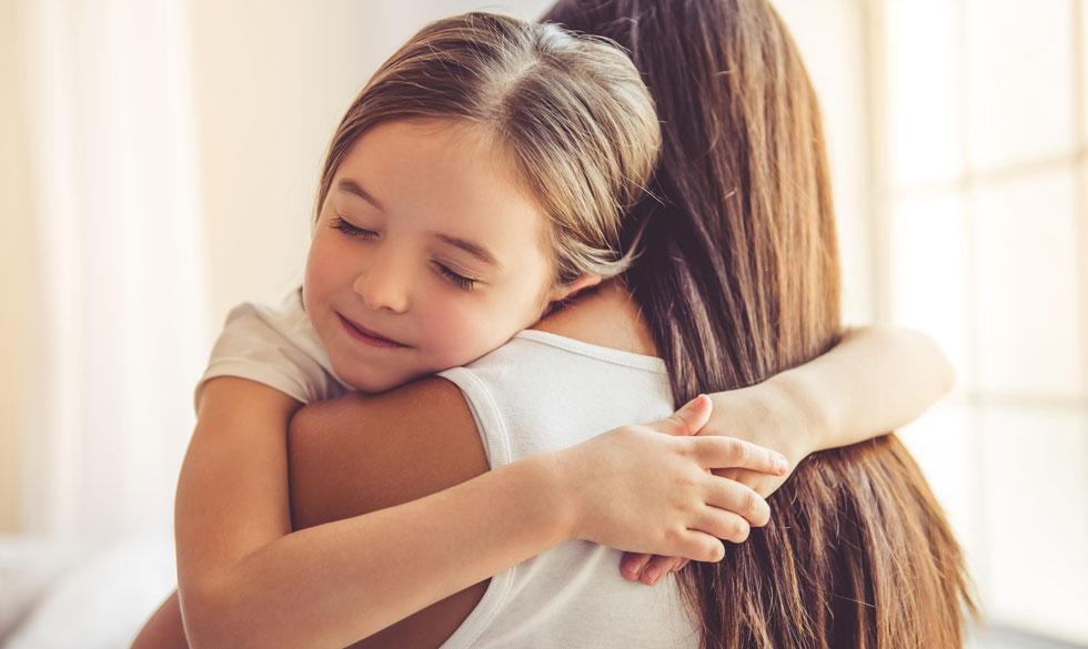 At kunne tale ordentligt med sit barn, når det er vredt, bange eller er ked af det, er nøglen til et emotionelt stærkt og trygt barn. Børns følelser: Lær at forstå dem