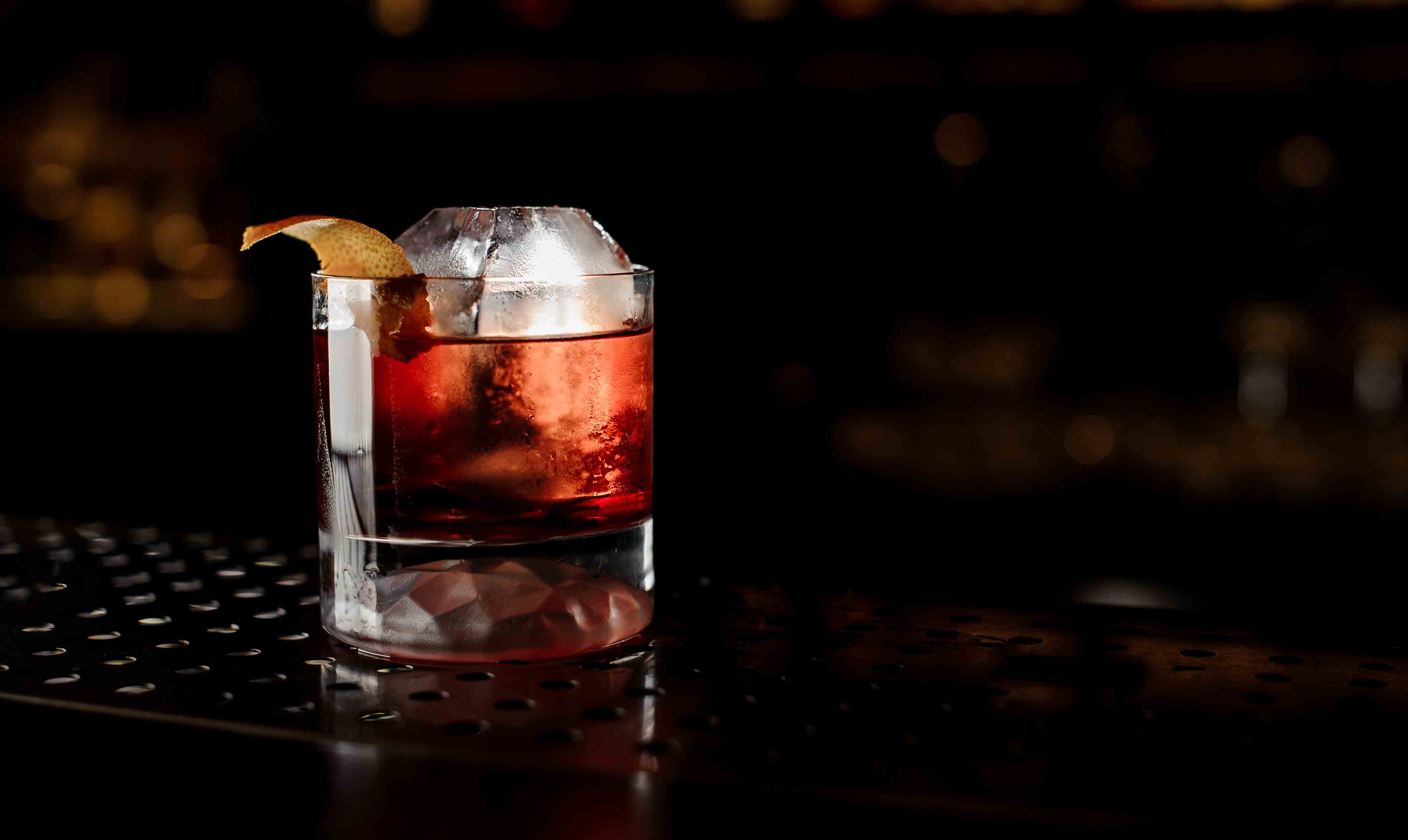Opskrift: Fire bitre cocktails til din brandert