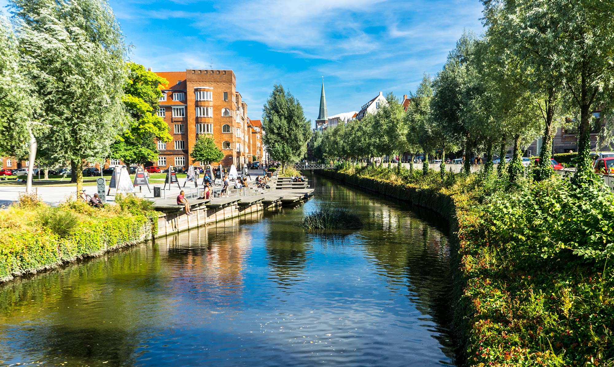 Denne annonce er sponsoreret af: Kvindemuseet, City Vest & VisitAarhus Inspiration til et besøg i smilets by