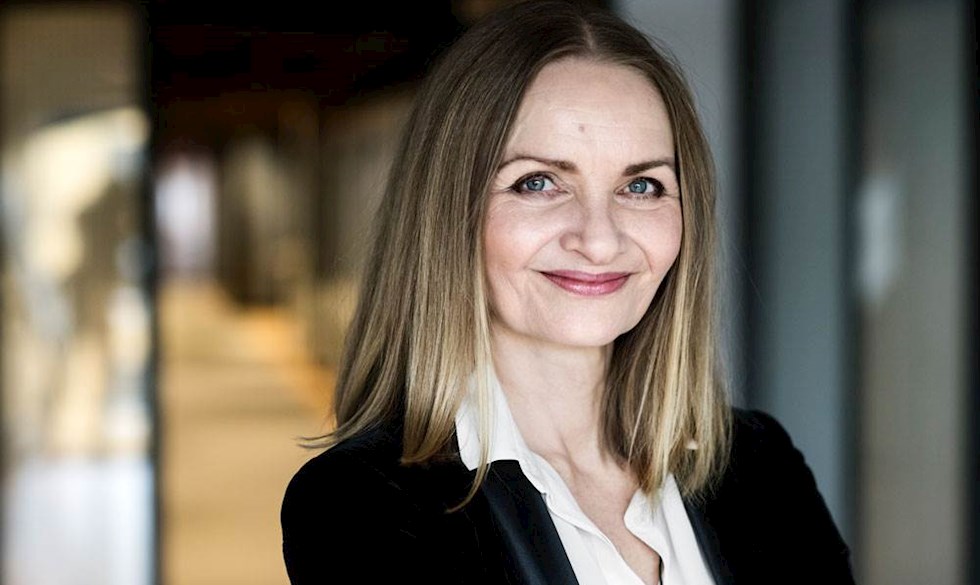 Charlotte Mandrup er aktuel med bogen "Vær professionel på jobbet - Lad følelserne bliver derhjemme" Stress og arbejdsliv