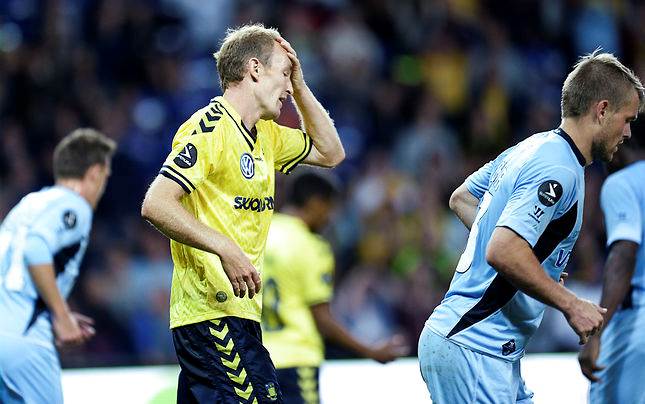 Der er vendt op og ned på Superligaen. Holdet i den stærkeste krise er Brøndby IF. Læs Erik Rasmussens bud på overlevelse for klubben på Vestegnen. Foto: Claus Bech / Scanpix. Jeg har løsningen på Brøndbys krise