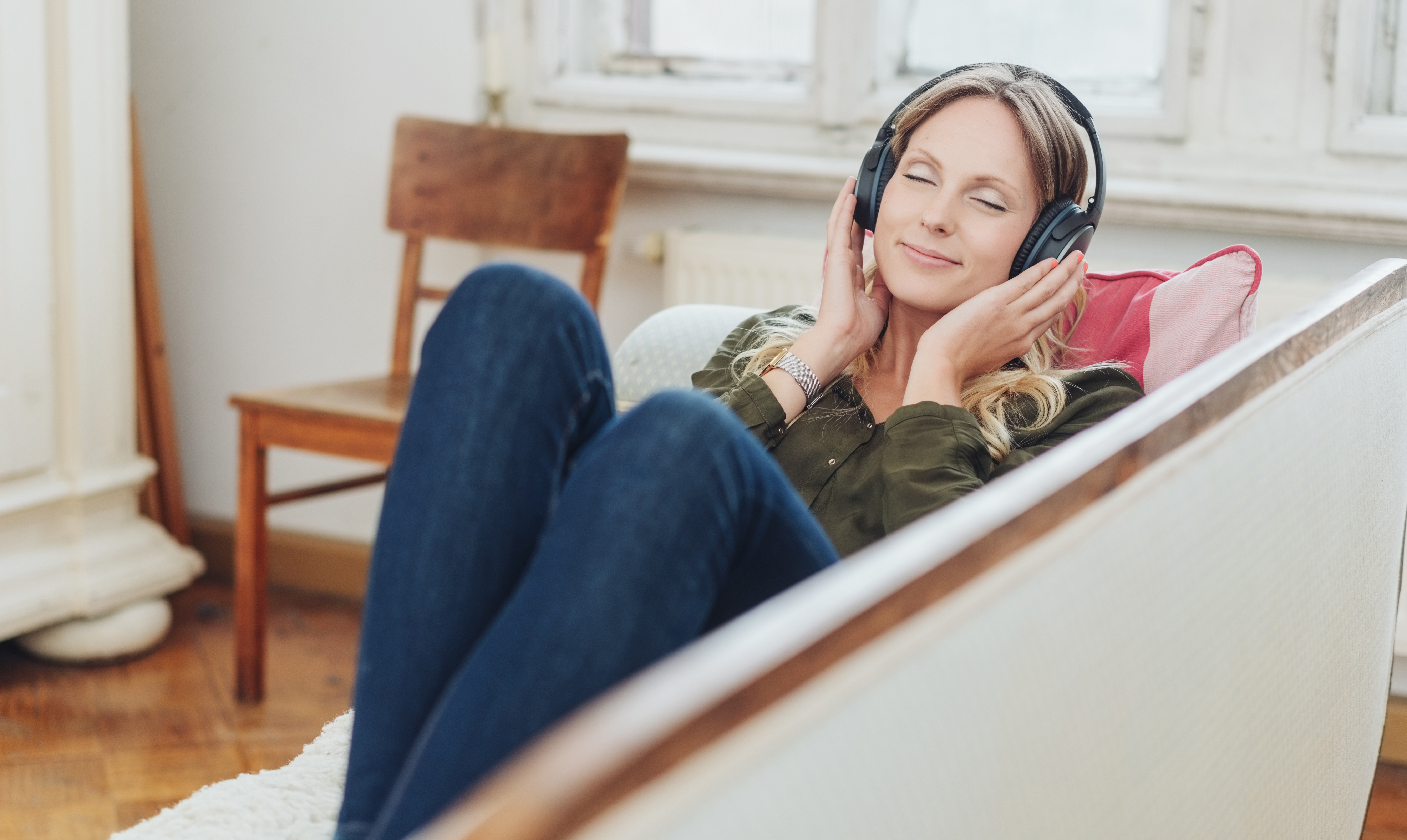Mangler du (også) noget godt at lytte til i disse dage? 5 gode podcasts om kærlighed og parforhold