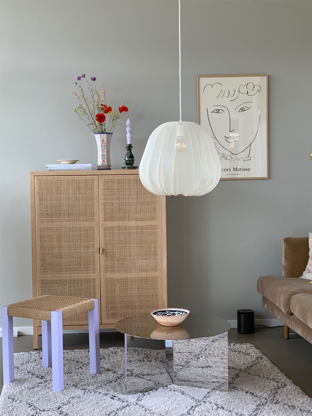 En af Marias skamler står i sommerhuset hos @sussiefrank.