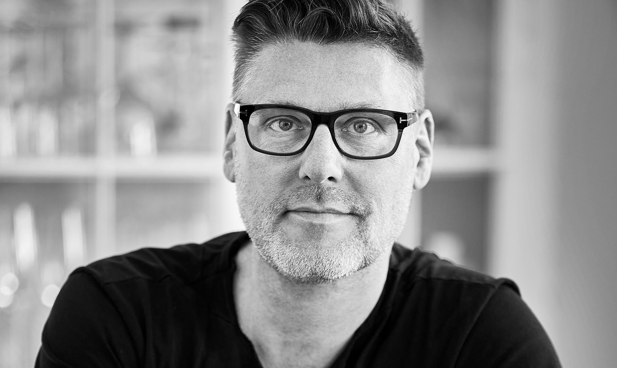 Timm Vladimir (f. 1968) er madskoleejer og tv-vært. Bl.a. kendt som vært på ”Den store Bagedyst”. Gift med forfatter Katrine Engberg. Sammen har de sønnen Cassius på 10 år. Han er desuden aktuel med sin egen gastroserie ”Timm Vladimir by Imerco”. Timm Vladimir