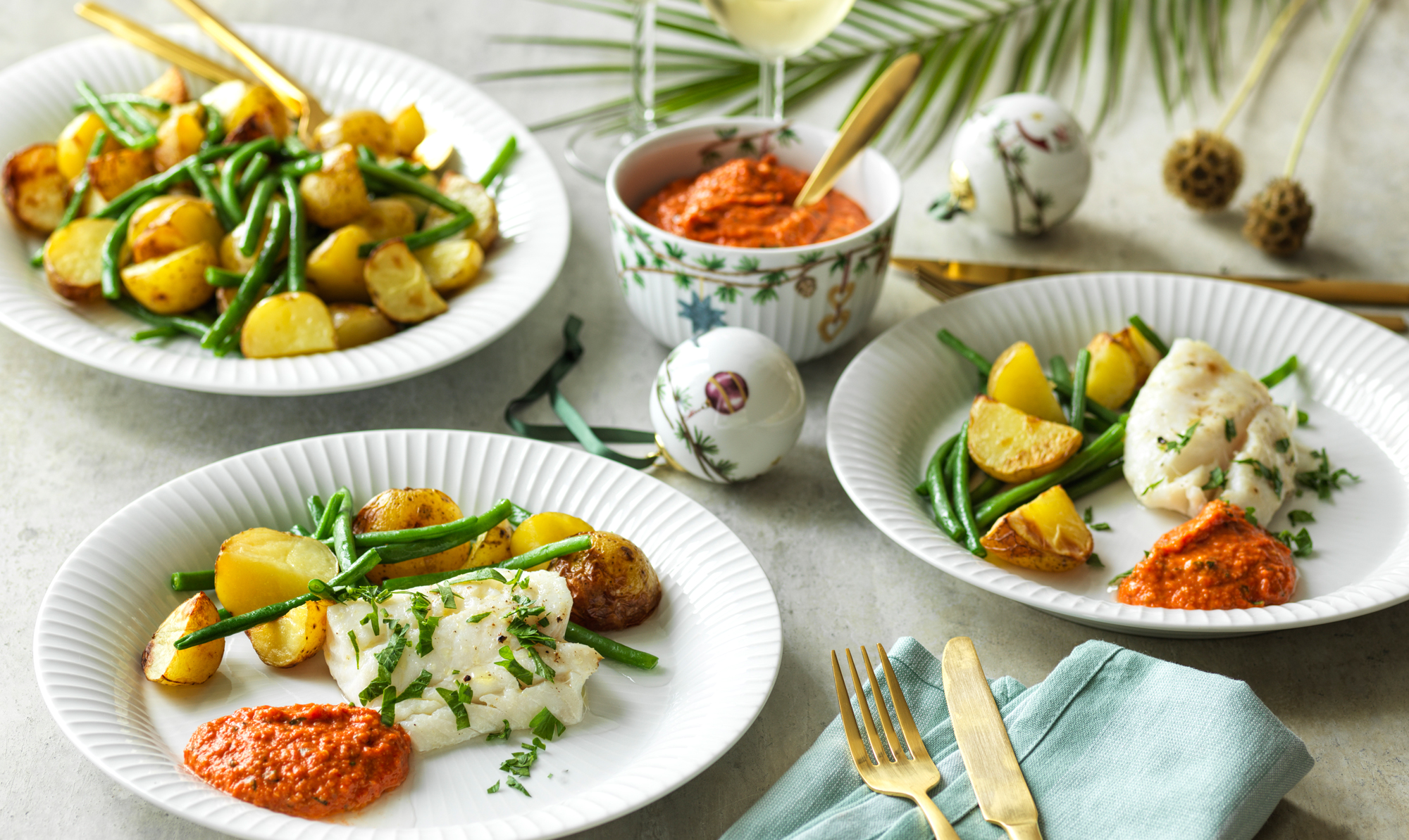 Nem og lækker aftensmad. Ovnbagt torsk med romesco-sovs og ovnkartofler