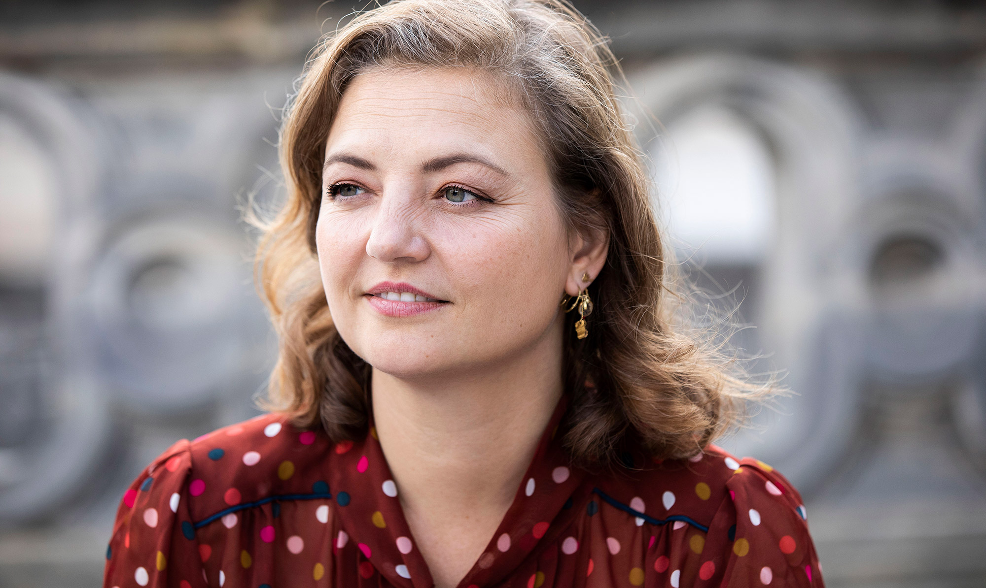 Hør dage inden sin 39-års fødselsdag valgte Laura Bro at droppe ideen om kernefamilien og fik en søn alene. Laura Bro