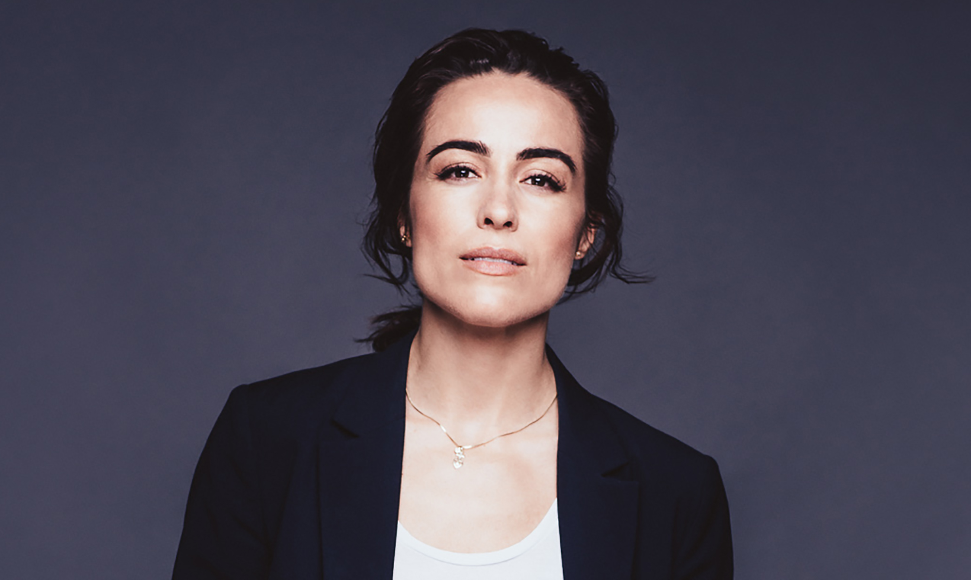 Maria Lucia Heiberg Rosenberg er sanger og musicalskuespiller. Hun blev landskendt, da hun i 2003 vandt programmet Popstars. I juni 2020 blev hun mor for første gang til sønnen Per Fredy, som hun har med kæresten Albin Fredy Ljungqvist. Hun spiller sin første hovedrolle efter endt barsel i musicalkomedien Waitress, der snart har premiere på Det Ny Teater. Maria Lucia Interview Alt for damerne