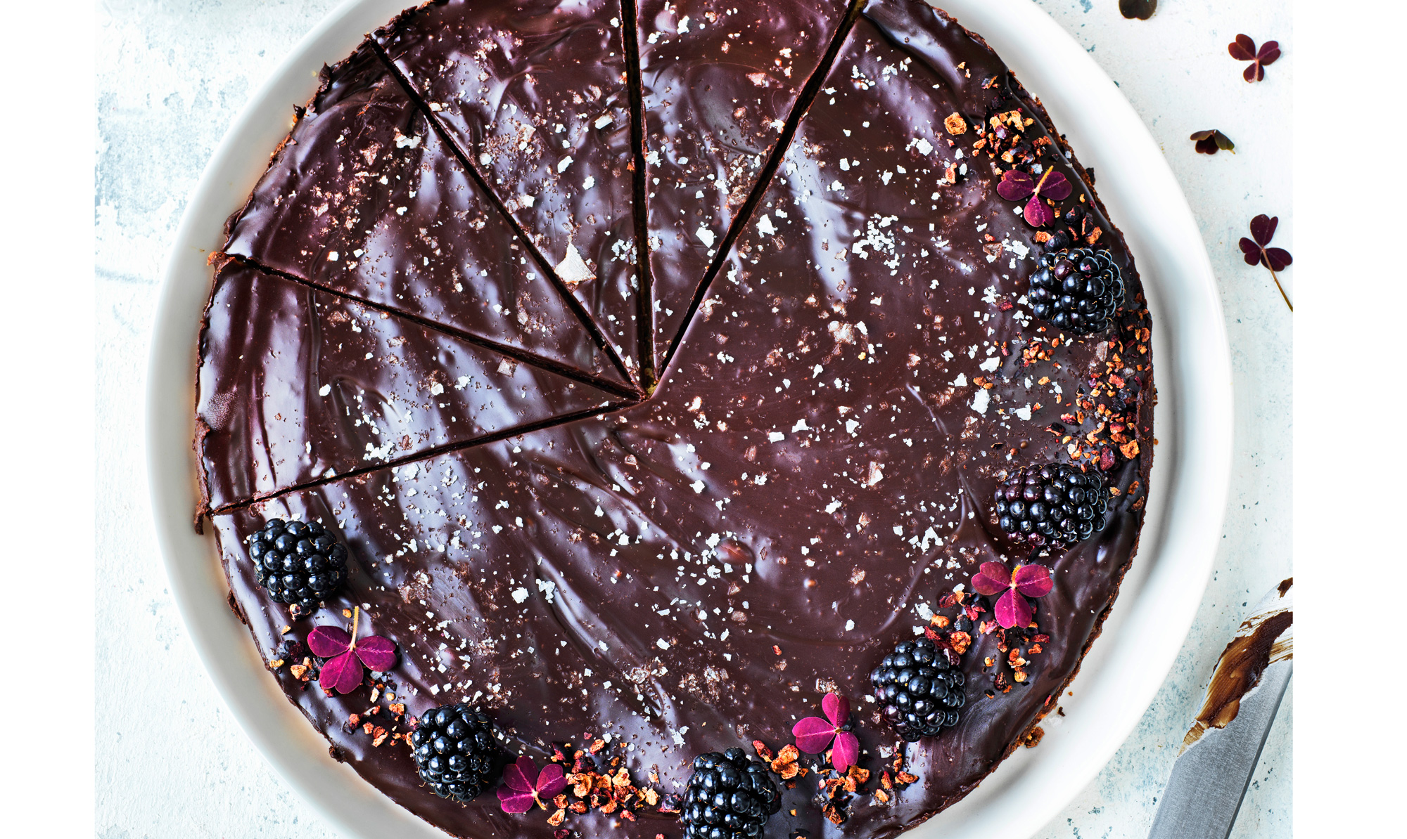 Prøv den lækre mazarinkage med chokoladeganache. Mazarin med chokoladeganache