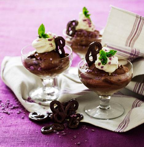 Chokolademousse med kanel og ingefær
