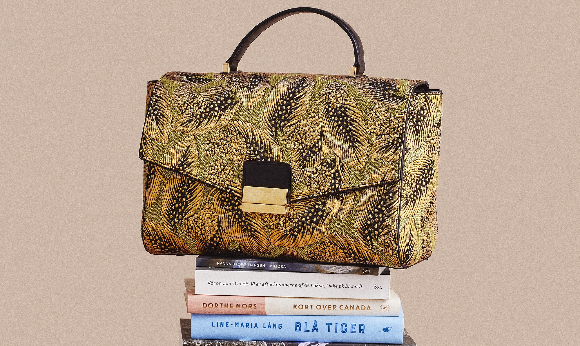 Taske fra Dries Van Noten. Tasker til damer 2018