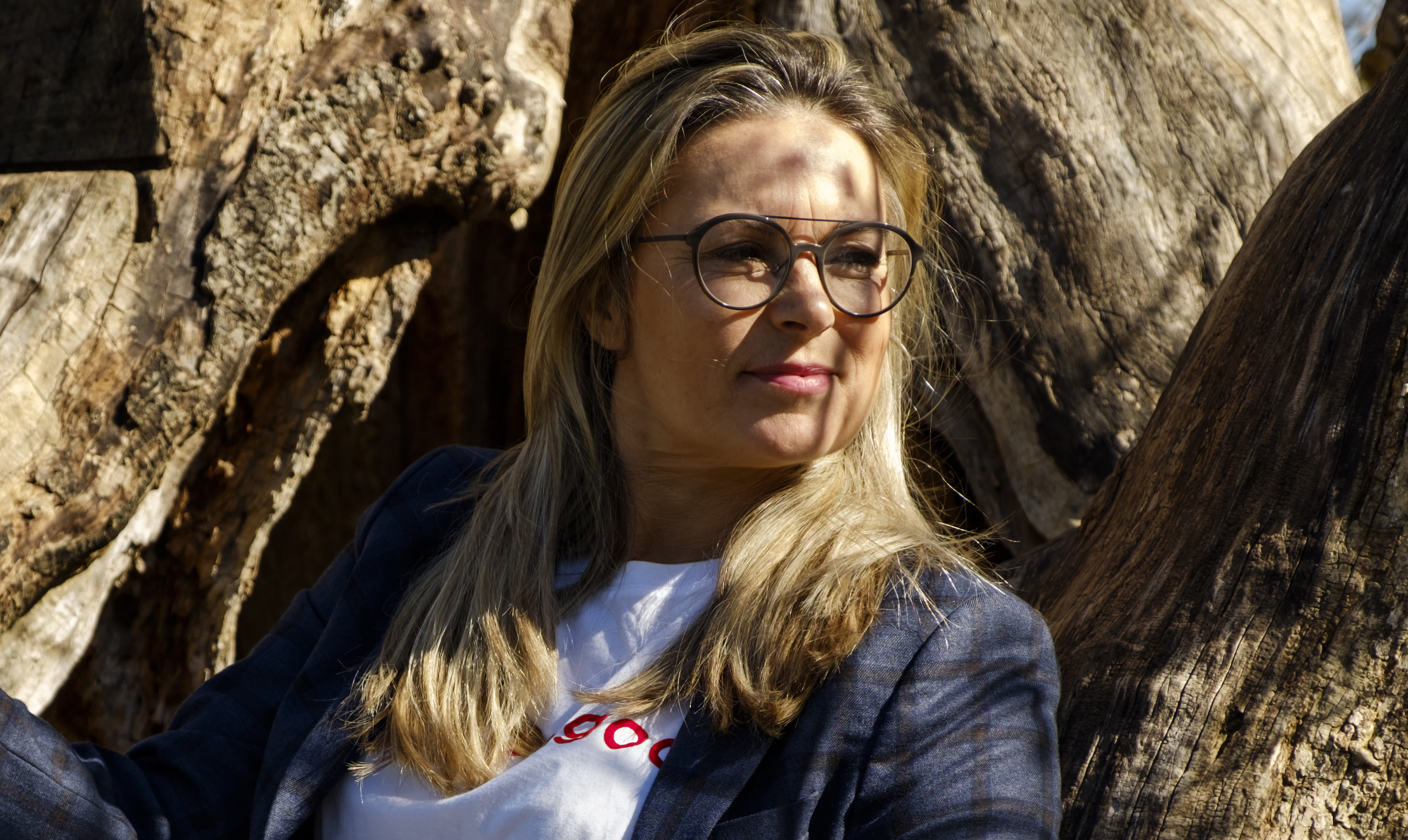 "At skifte kurs har givet mig livsglæden tilbage", fortæller Mette Holmbjerg om jagten på lykke. Mette Holmbjerg