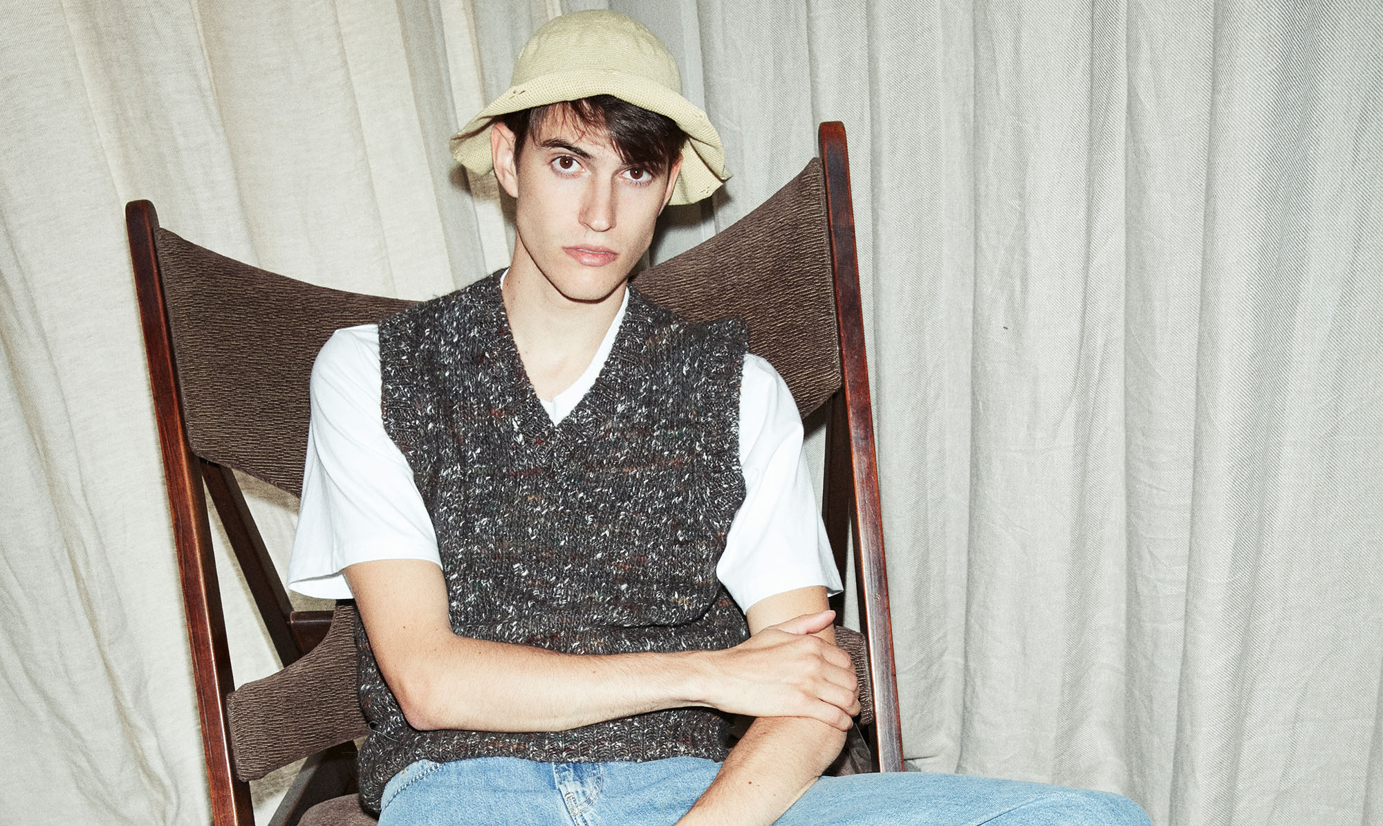 Styling: Rikke Jung Larsen. Modeller: Ingo Valentin og Nikola Jovic/Le Management. Modeassistent: Magnus Rask Jepsen. Tak for lån af location til The Audo. Modeserie: Hverdagen kalder