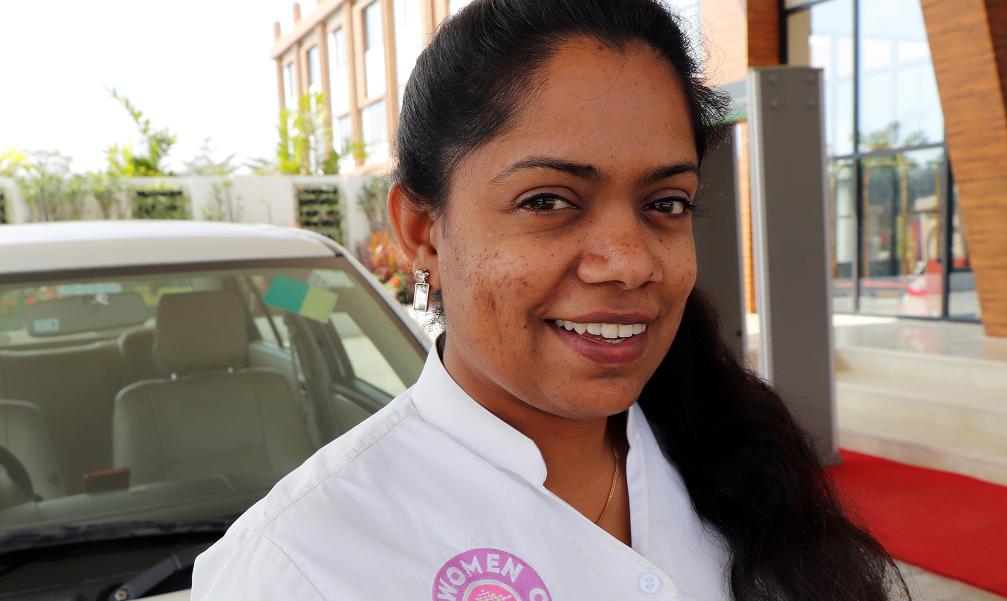 Shonima Padavil er kvindelig taxachauffør i Indien, hvor flere ser skævt til hendes karrierevalg. Jeg håber, at danske kvinder sætter ligeså stor pris på at køre bil, som jeg gør