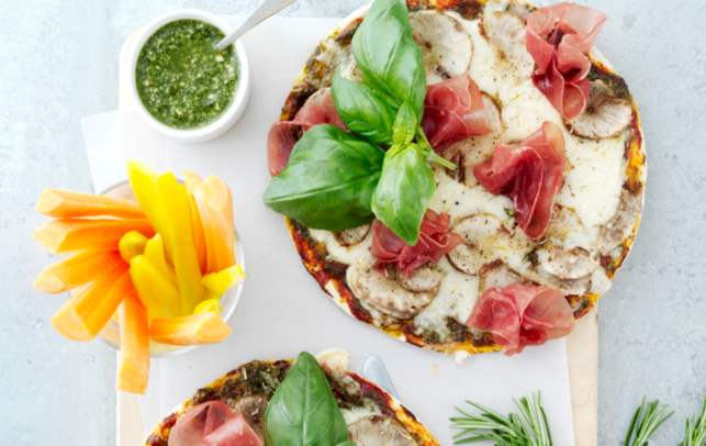 Pizza med jordskok og bresaola Pizza med jordskok og bresaola