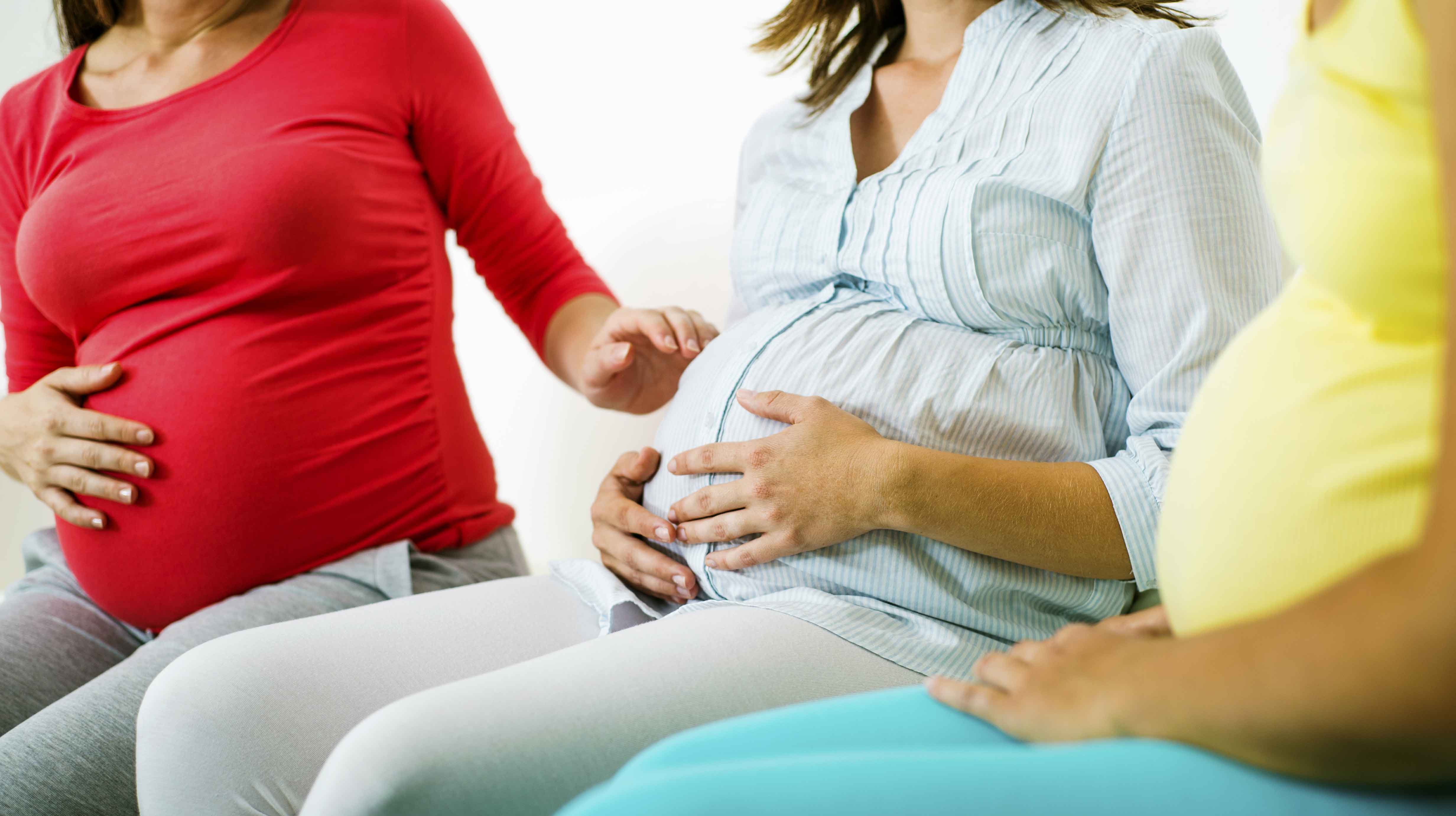 Kære gramser. Fingrene væk! Illustration: Lotte Andkilde. Gravid