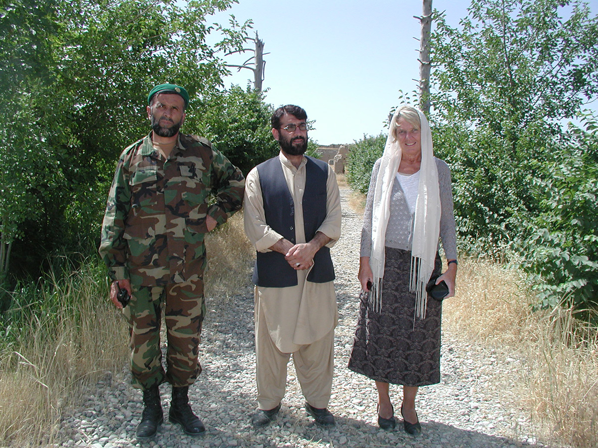 Afghanistan Anna Besøger Qala-I-Jangi Fortet i det nordlige Afghanistan, hvor mange hundrede talibanere druknede i en kælder copy.jpg