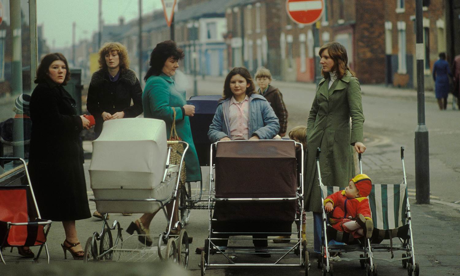 Mange ting har forandret sig siden 1980'erne. Nogle mødre røg mens de ammede, og mange børn sad på bagsædet uden sele. Barn i 1980'erne