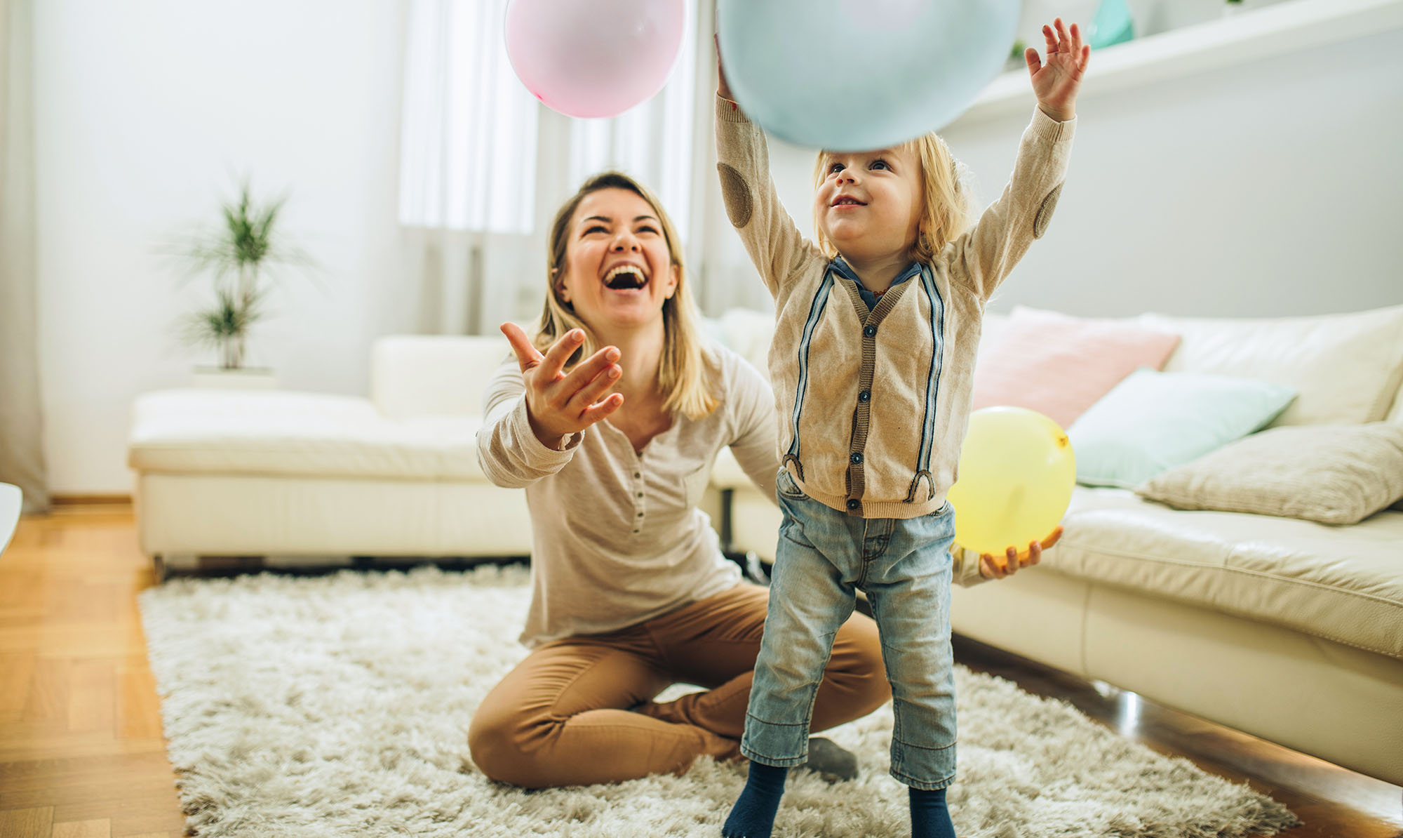 Se, hvor højt min ballon kan flyve. Lege indendørs