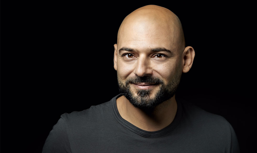 Kom bag om skuespiller Janus Nabil Bakrawi. Janus Nabil Bakrawi