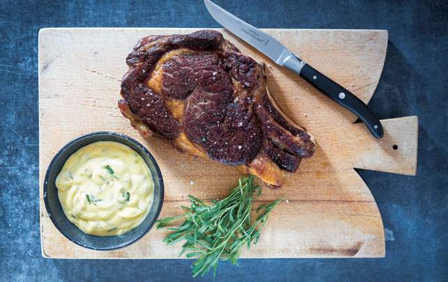 Côte de boeuf med bearnaise Côte de boeuf med bearnaise