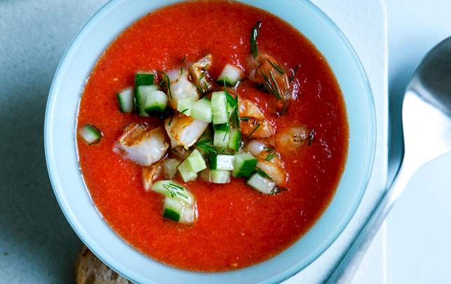 Gazpacho med rejer og dild Opskrift på gazpacho med rejer og dild
