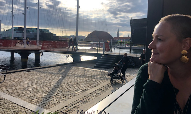 Disse Giese ude at spise med sin kæreste første gang efter corona-nedlukning og kemobehandling i sommeren 2020. Disse Giese Brev til Kroppen