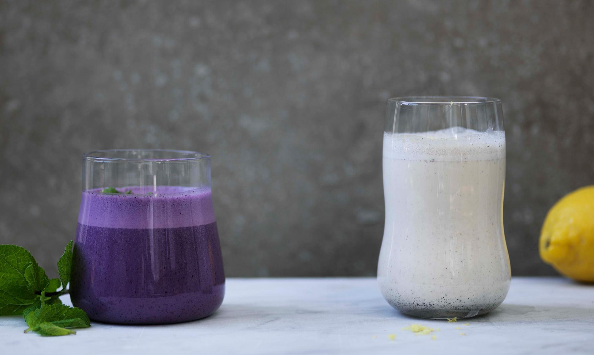 Find opskriften på de to shakes her. KETO opskrift: Shakes