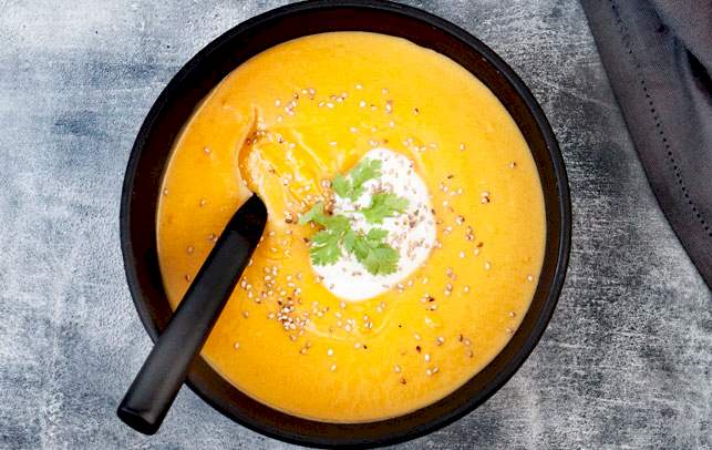 Gulerodssuppe med butternut Opskrift på gulerodssuppe med butternut