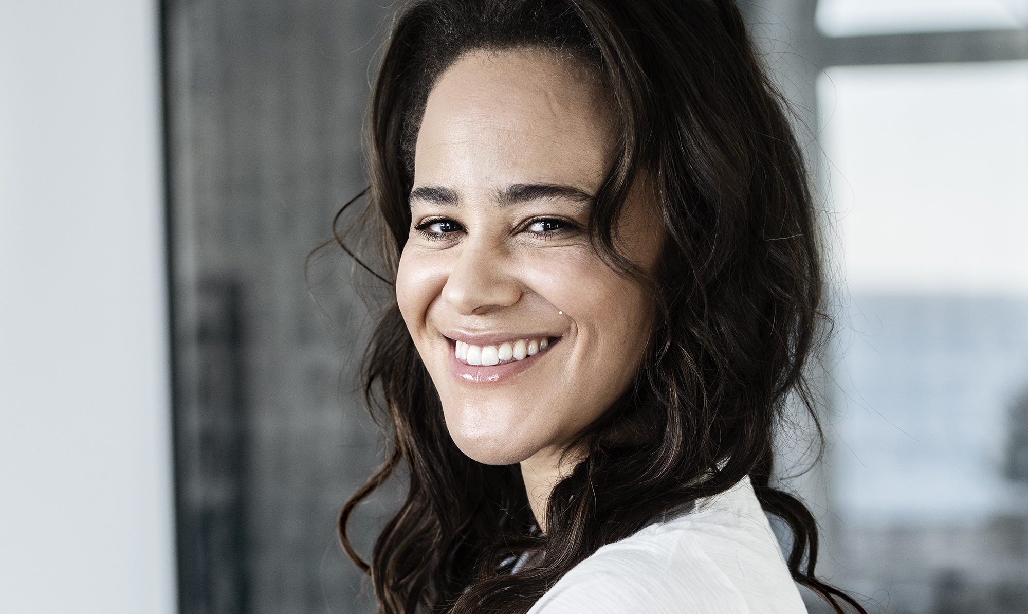 Det er fem år siden, at Nellie Ettison brød med sit ægteskab og sit band, The Antonelli Orchestra. Nellie Ettison