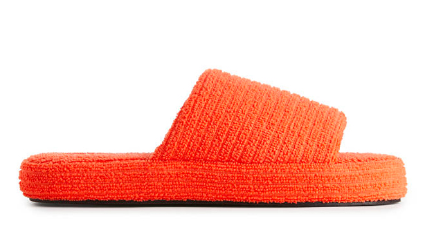 badesandaler_arket_orange.jpg