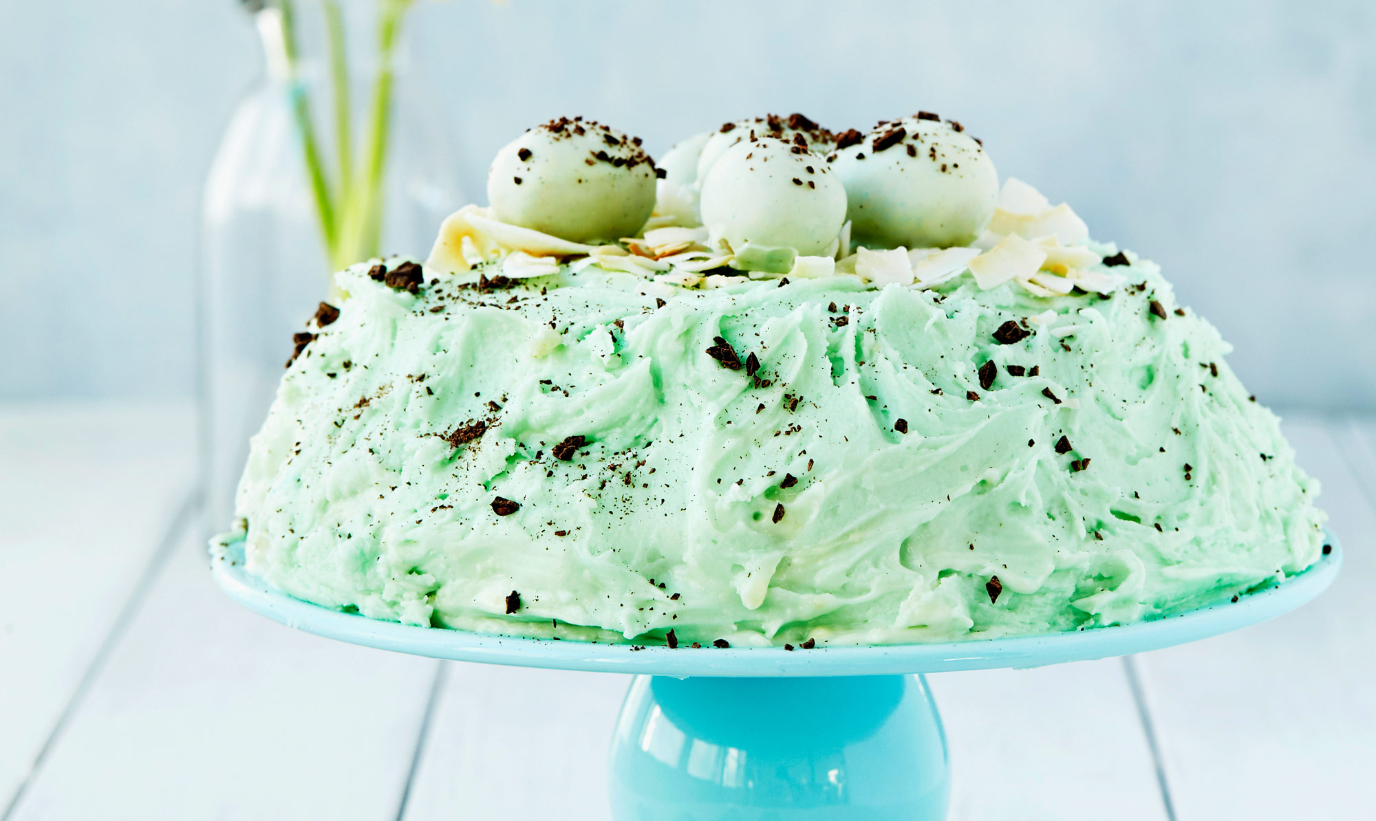 Den flotteste påskelagkage! Påskelagkage med passionsfrugt og hvid chokolademousse