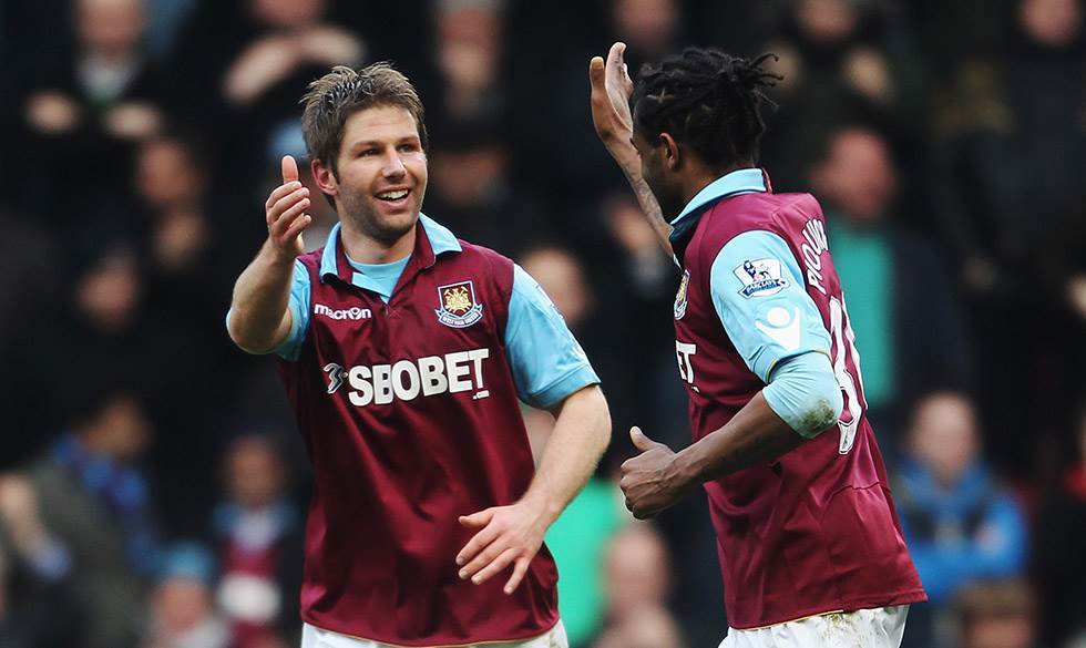 Den tidligere Aston Villa-spiller Thomas Hitzlsperger sprang først ud fire måneder, efter han stoppede sin karriere. Ny feature i Football Manager