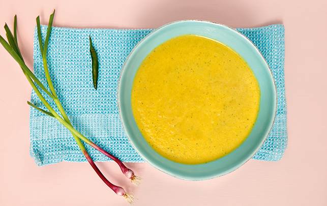 Lækker thailandsk suppe med kokosmælk og rejer. Thaisuppe med kokosmælk og rejer